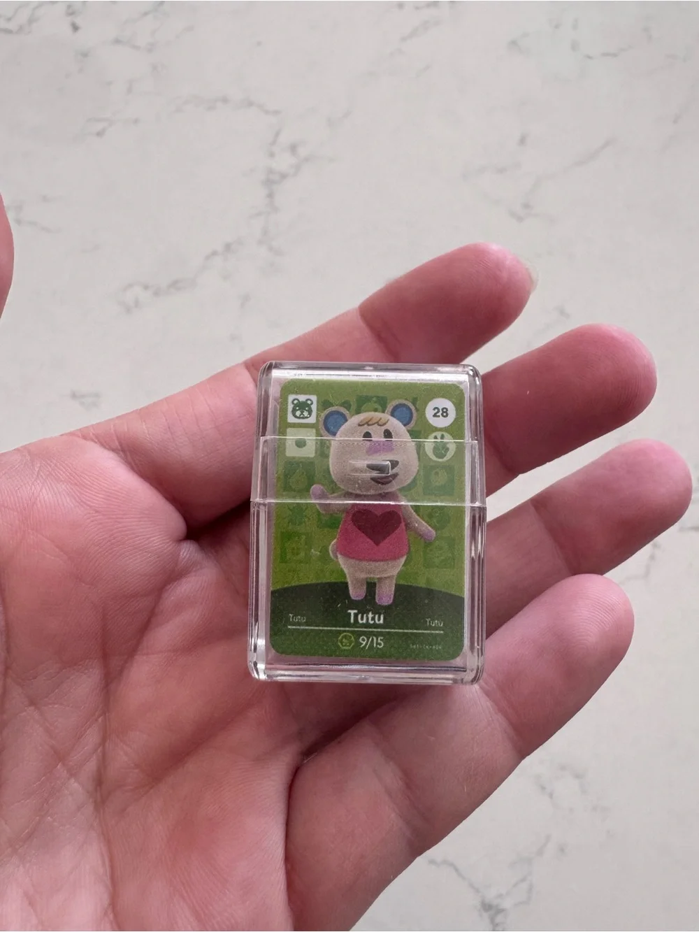 25 Nintendo Animal Crossing Mini Amiibo Cards with Case
